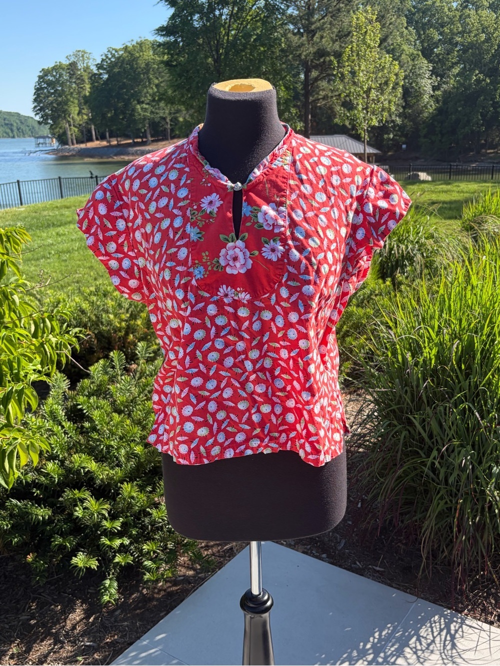 Vintage Character Floral Umbrella Print Blouse XL Cottagecore Top